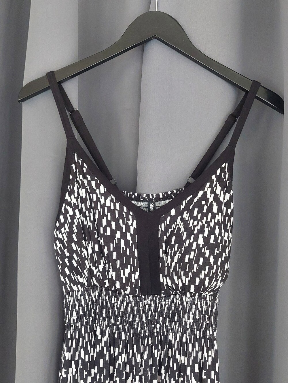 Simon Chang Black White Geometric Print Smocked Sundress Large - Picture 7 of 12